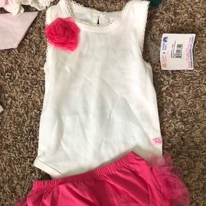 Ruffle butts two piece outfit baby girl